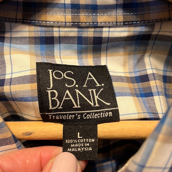 NWOT Jos. A. Bank Button Down Short Sleeve Dress Shirt - Picture 2 of 5